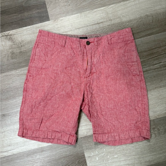 J. Crew Men's Pink Flat Front Shorts - Picture 1 of 4